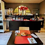 Centre Le Comte Rouge 托农莱班