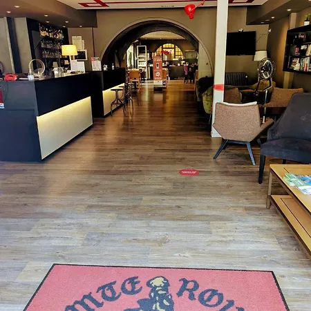Centre Le Comte Rouge Hotel 2*