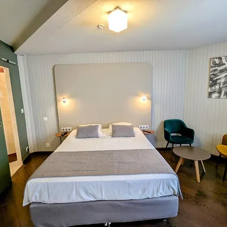 Centre Le Comte Rouge 2*