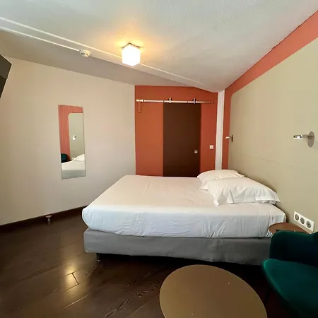 Hotel Centre Le Comte Rouge