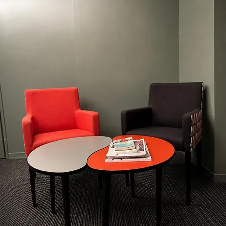 Hotel Centre Le Comte Rouge 2*