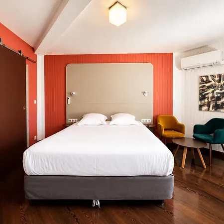 Centre Le Comte Rouge Hotel