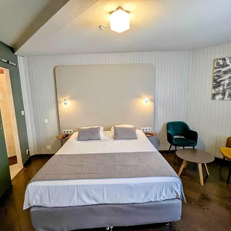 Hotel Centre Le Comte Rouge 2*