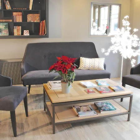 Le Comte Rouge Hotel 2*