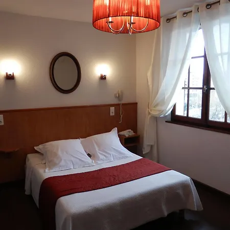 Hotel Centre Le Comte Rouge 2*