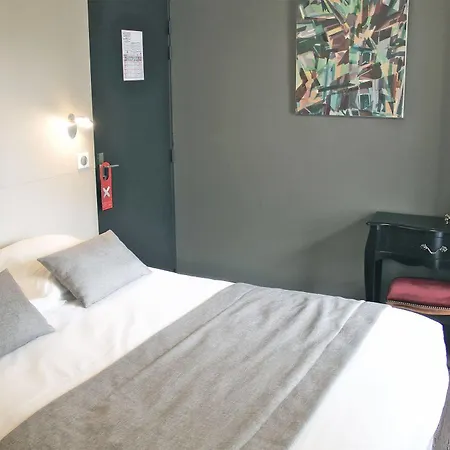 Le Comte Rouge Hotel